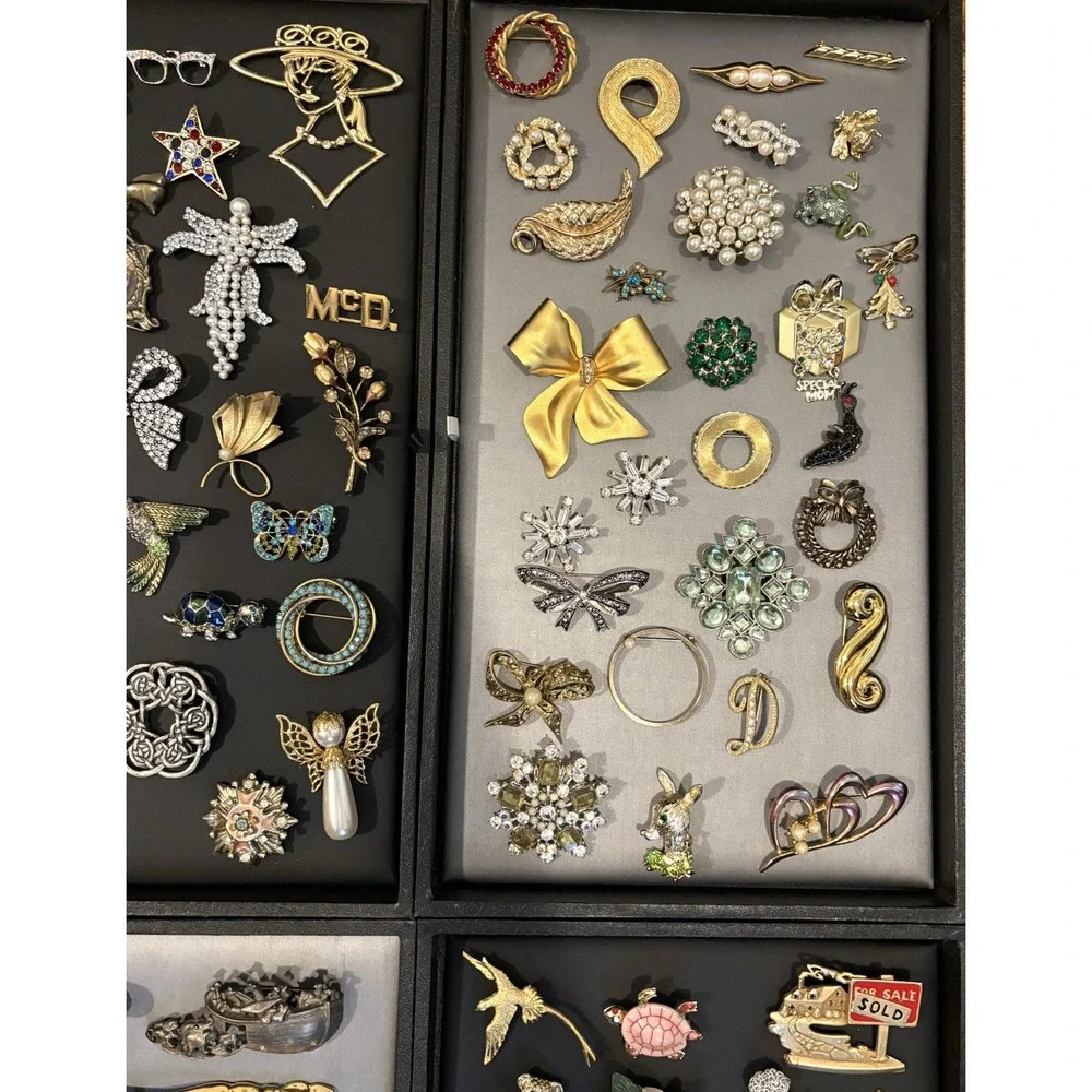 HUGE Vintage - Modern LOT Rhinestone Mixed Material Brooch Pin Some Signed